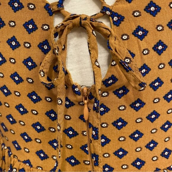 Ya Los Angeles boho lined mini dress w criss cross back detail. Women's size S - Picture 6 of 7